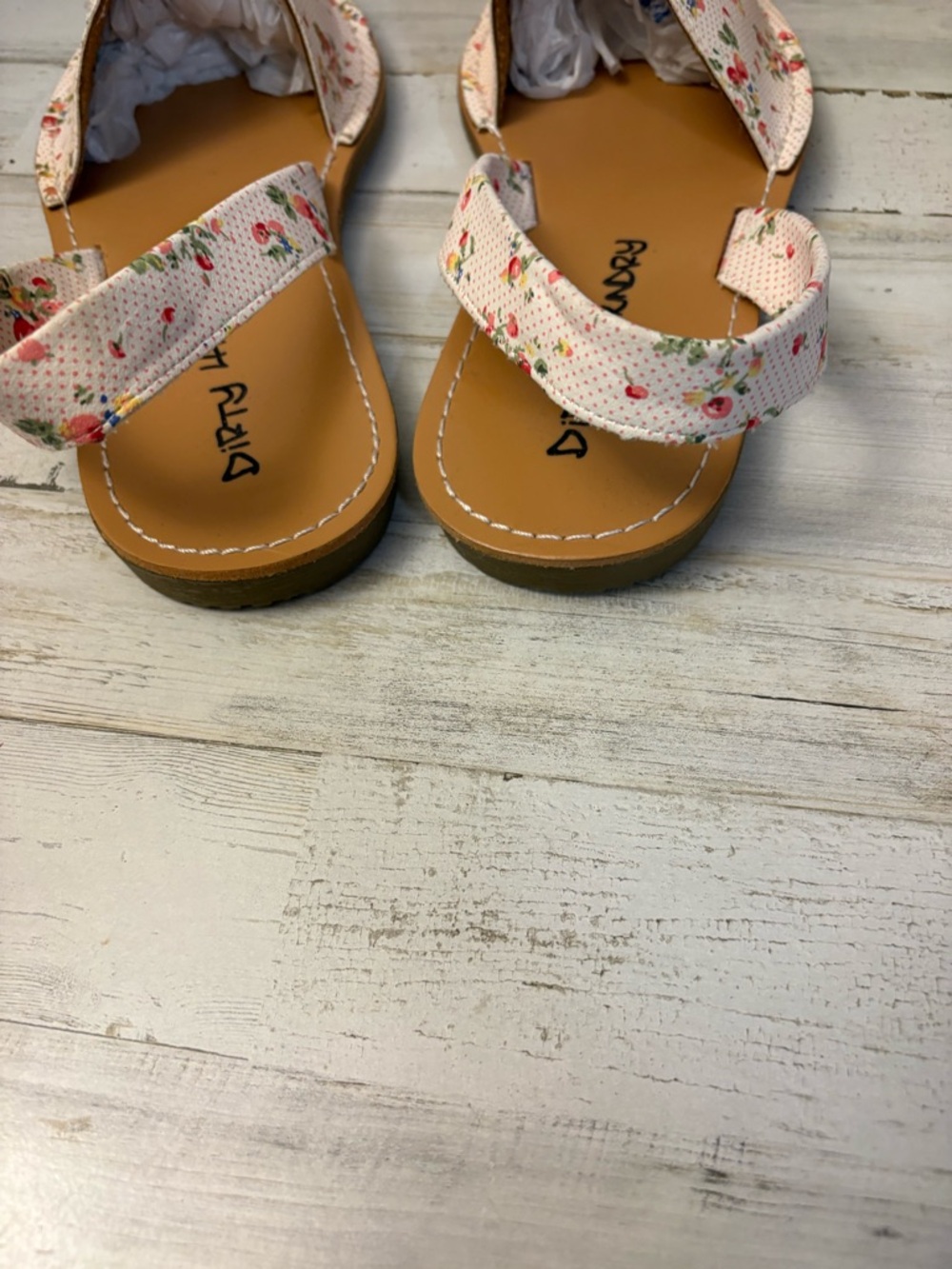 Dirty Laundry Cream Floral Slingback Sandals - Picture 4 of 7